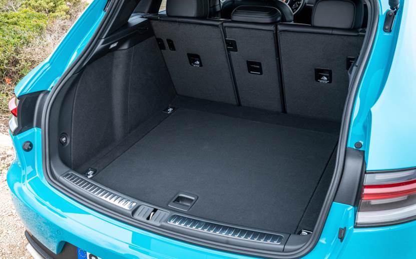 مارشدير | سيارة Porsche مكان - Macan 2021