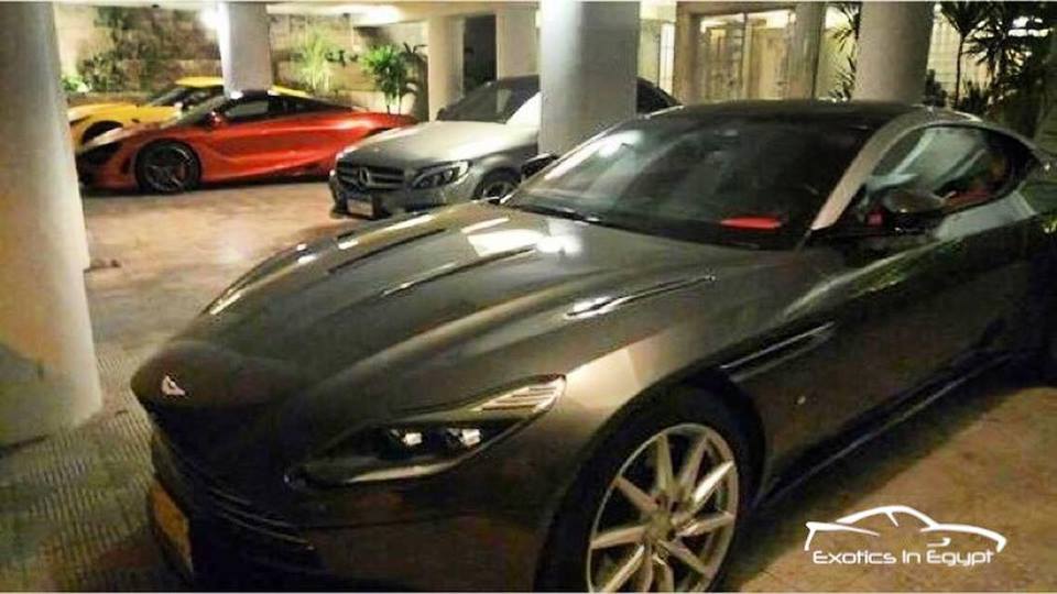 مارشدير ماكلارين 720s وأستون مارتن Db11 وكورفيت ومرسيدس C180 يجتمعون في الاسكندرية