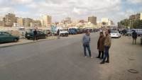 صور . . توافد السيارات في محيط سوق السيارات المستعملة بمدينة نصر رغم إغلاقه