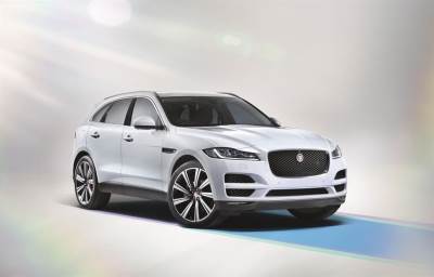جاجوار F-PACE الجديدة بثلاث محركات وتصميم فريد تقدم لأول مرة في مصر 