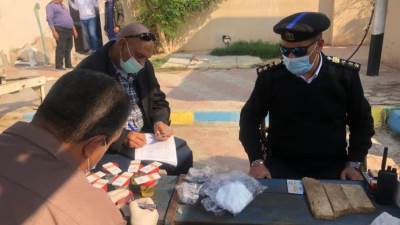 بالصور : اجراء فحص تحليل المخدرات للسائقين وضبط عصابة الدراجات النارية