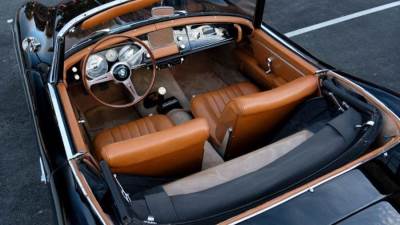 مزاد : BMW 507 موديل 1957 بـ 30 مليون جنيه