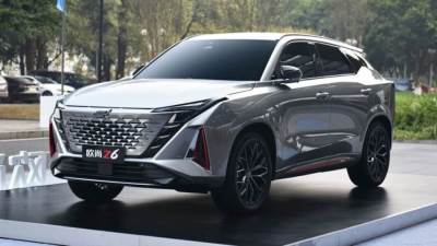 بثلاث شاشات .. شانجان أوشان Z6 الـSUV الصينية الجديدة 