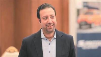 يونس : اختفاء السيارات من السوق خلال شهر وغياب الرؤية 