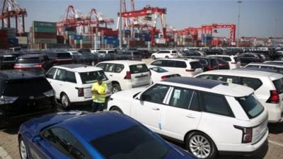 ١٠٠ دولار للإفراج المؤقت عن سيارات المصريين بالخارج والأجانب لأول 3 شهور