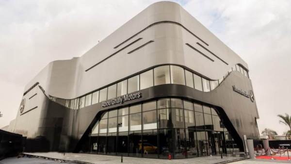 افتتاح صالة عرض جديدة لمرسيدس وأبوغالي موتورز