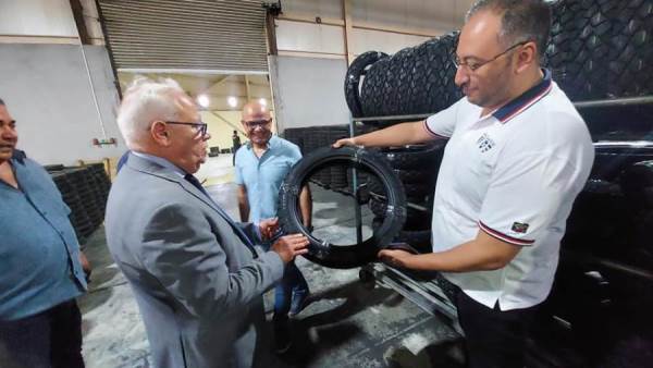 خطوط جديدة تضاف لمصنع الاطارات في بورسعيد